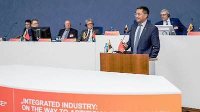 Jeff BI an der Konferenz für Investition und Kooperation in Magdeburg